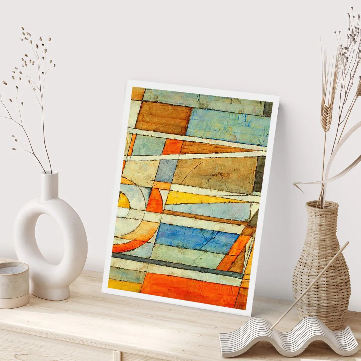 Poster - Motivi geometrici nelle tonalità dell'arancione e del blu - 50x70cm - Cubismo in cantiere - Decorazione murale moderna per soggiorno e camera da letto ARTTOR