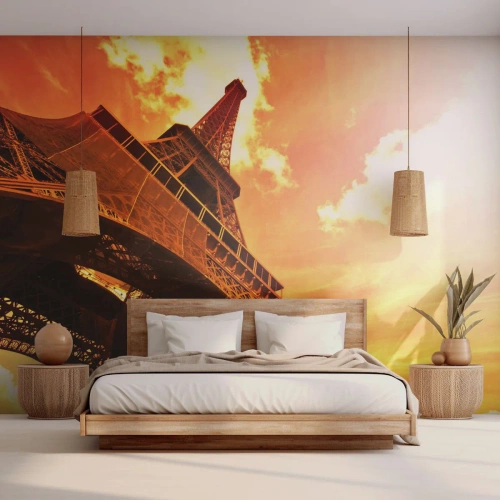 Fotomurali Premium Sand - La Torre Eiffel nel bagliore dorato del tramonto - 100x70cm - Monumentale, perché dorata dal sole - Decorazione murale moderna per soggiorno e camera da letto ARTTOR