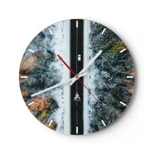 Orologio da parete - Orologio in Vetro - Una strada forestale in inverno vista da una prospettiva a volo d'uccello con un'auto che passa - 30x30cm - Tagliando la foresta invernale - Decorazione murale moderna per soggiorno, cucina e camera da letto ARTTOR