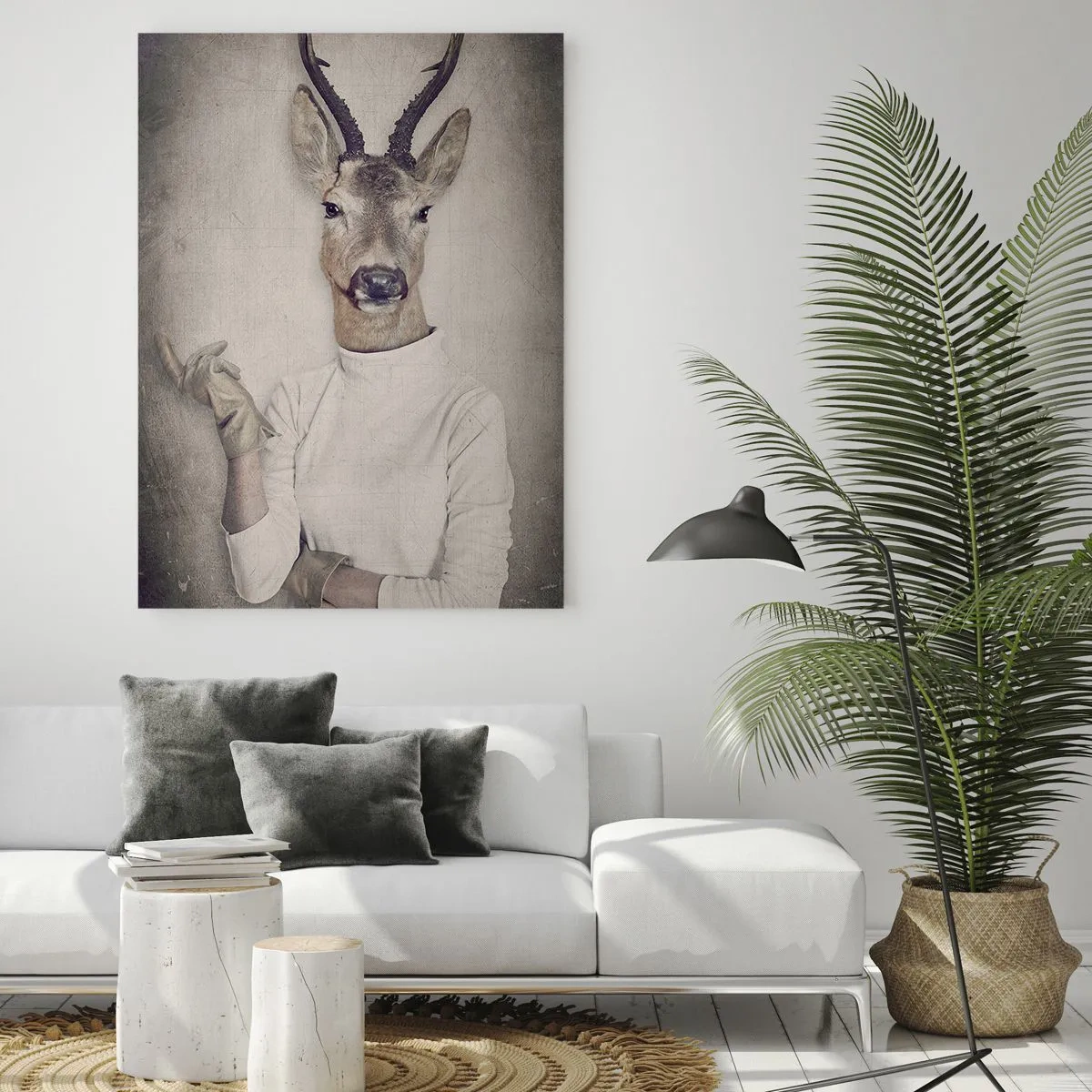 Quadro su vetro - Un trittico con figure di animali in abiti umani su uno sfondo artistico - 70x100cm - Facciamo parlare i gesti - Decorazione murale moderna per soggiorno e camera da letto ARTTOR