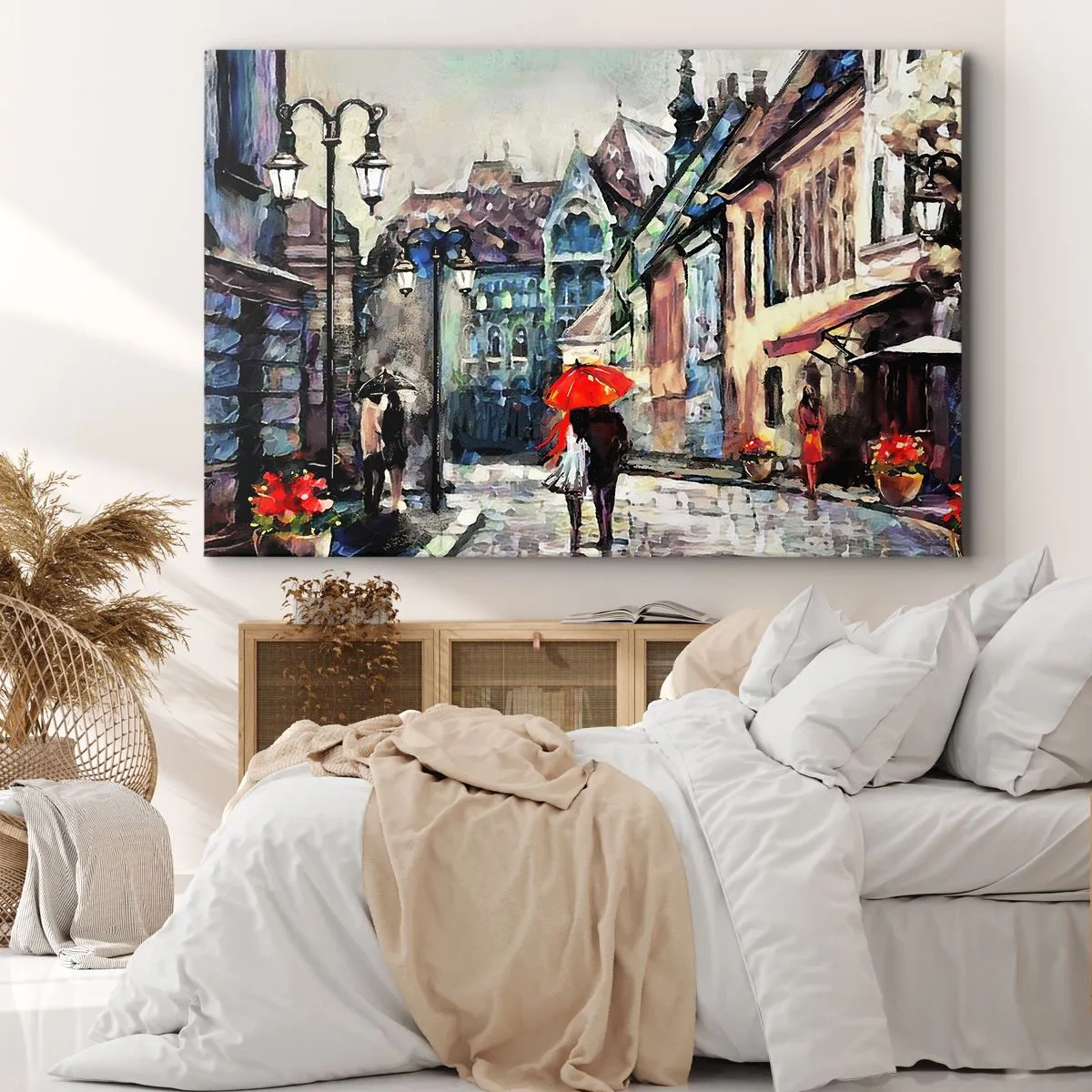 Quadro su tela - Stampe su Tela - Un'affascinante strada cittadina con una coppia sotto un ombrello rosso - 120x80cm - Pioggia per due - Decorazione murale moderna per soggiorno e camera da letto ARTTOR