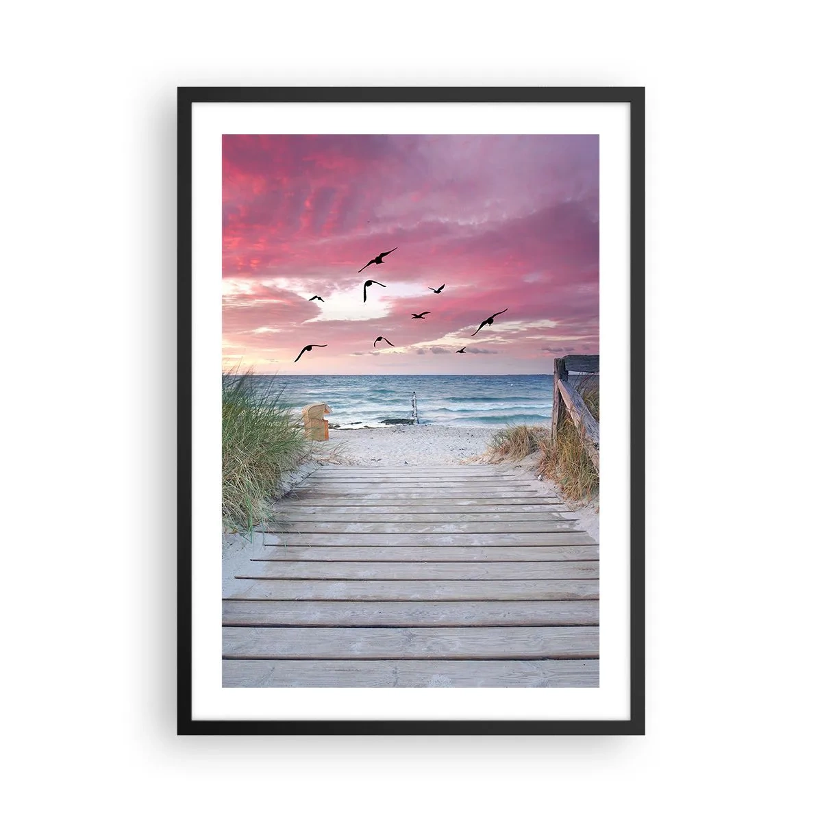 Poster in cornice nera - Sentiero in legno sulla spiaggia con vista sul mare al tramonto - 50x70cm - Impressioni baltiche - Decorazione murale moderna per soggiorno e camera da letto ARTTOR