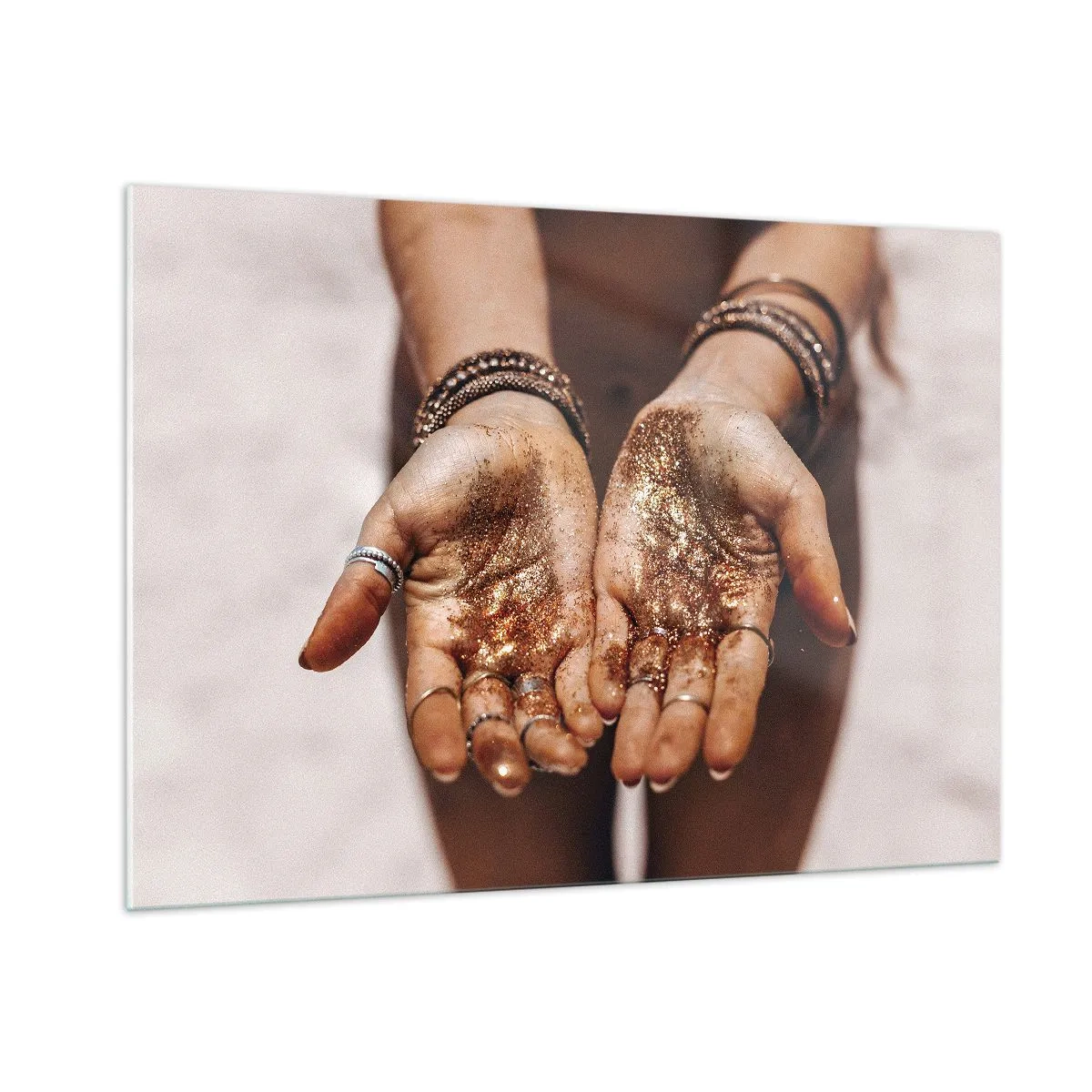 Quadro su vetro - Mani aperte con glitter nella luce calda - 100x70cm - Un dono per te - Decorazione murale moderna per soggiorno e camera da letto ARTTOR