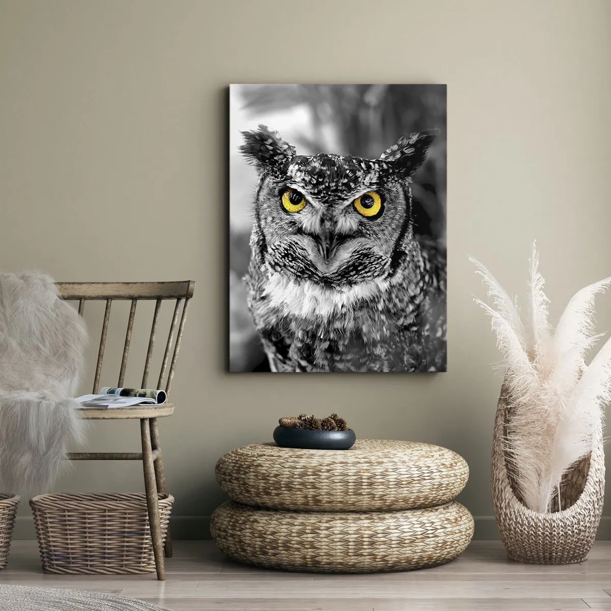 Quadro su tela - Stampe su Tela - Uno scatto in bianco e nero di un gufo con gli occhi gialli - 70x100cm - Non si può nascondere niente - Decorazione murale moderna per soggiorno e camera da letto ARTTOR
