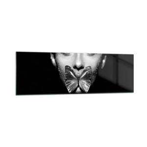 Quadro su vetro - Volto di donna in bianco e nero con una farfalla sulle labbra - 160x50cm - Il bacio delle farfalle - Decorazione murale moderna per soggiorno e camera da letto ARTTOR