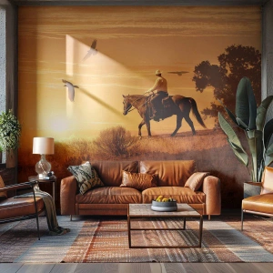 Fotomurali Premium Sand - Cowboy a cavallo alla luce del tramonto - 100x70cm - Da solo nella prateria - Decorazione murale moderna per soggiorno e camera da letto ARTTOR