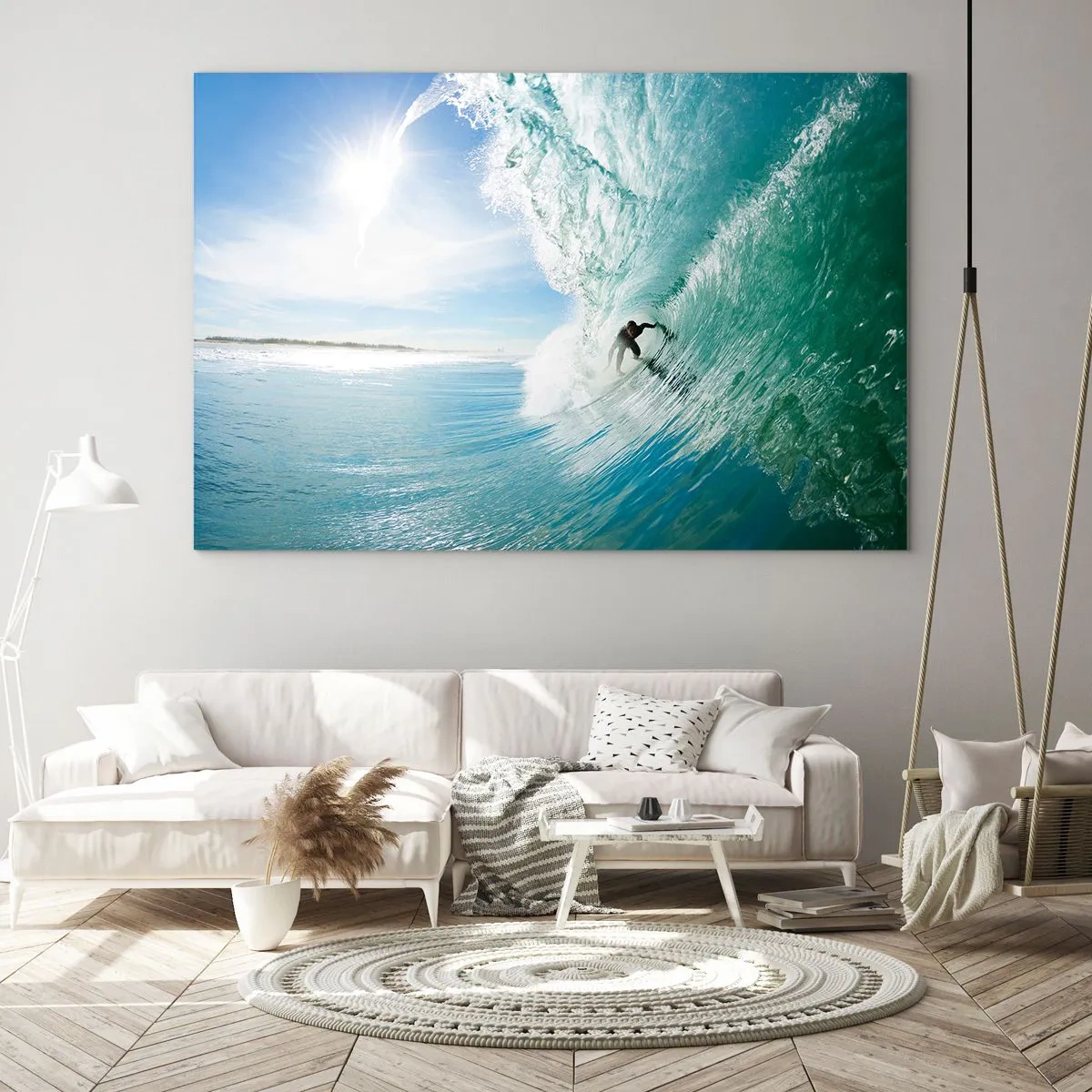 Quadro su vetro - Un surfista cavalca un'onda contro un cielo blu - 120x80cm - Sempre sull'onda - Decorazione murale moderna per soggiorno e camera da letto ARTTOR