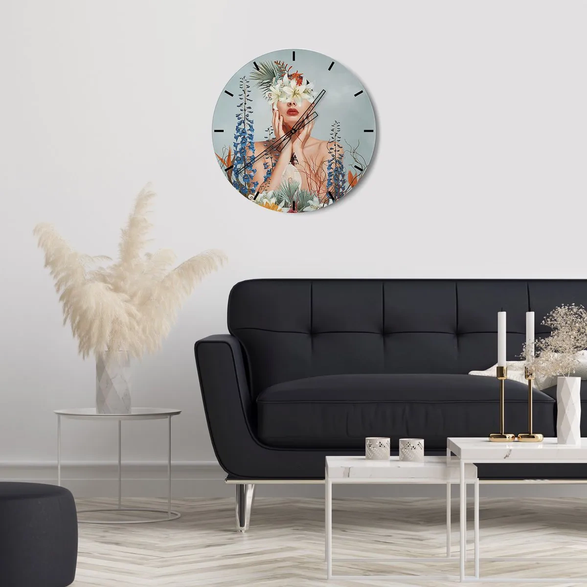 Orologio da parete - Orologio in Vetro - Una donna con un mazzo di fiori esotici che le copre gli occhi. - 30x30cm - Donna - fiore - Decorazione murale moderna per soggiorno, cucina e camera da letto ARTTOR