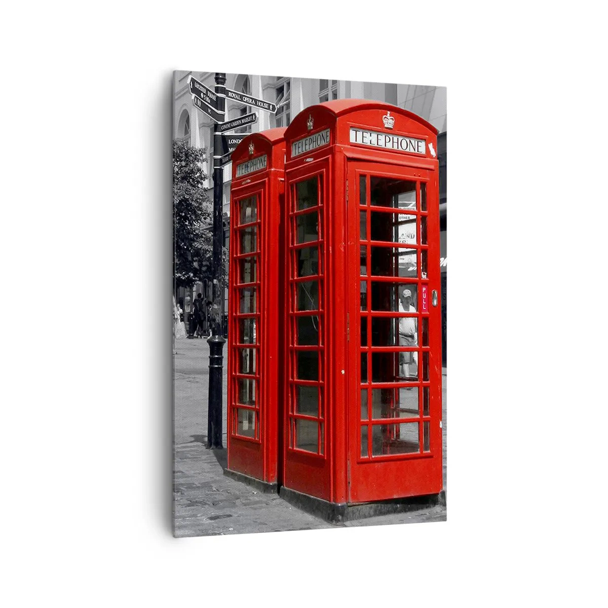 Quadro su tela - Stampe su Tela - Cabine telefoniche rosse su uno sfondo urbano bianco e nero. - 80x120cm - Cabine telefoniche rosse - Decorazione murale moderna per soggiorno e camera da letto ARTTOR