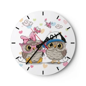 Orologio da parete - Orologio in Vetro - Due gufi con fiocco e cappello su uno sfondo di cuori - 30x30cm - Amiamoci! - Decorazione murale moderna per soggiorno, cucina e camera da letto ARTTOR
