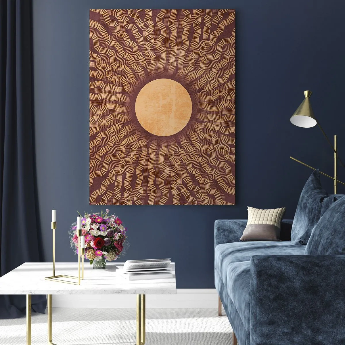 Quadro su vetro - Un sole stilizzato con raggi a forma di linee ondulate su uno sfondo marrone. - 50x70cm - L'icona del sole - Decorazione murale moderna per soggiorno e camera da letto ARTTOR