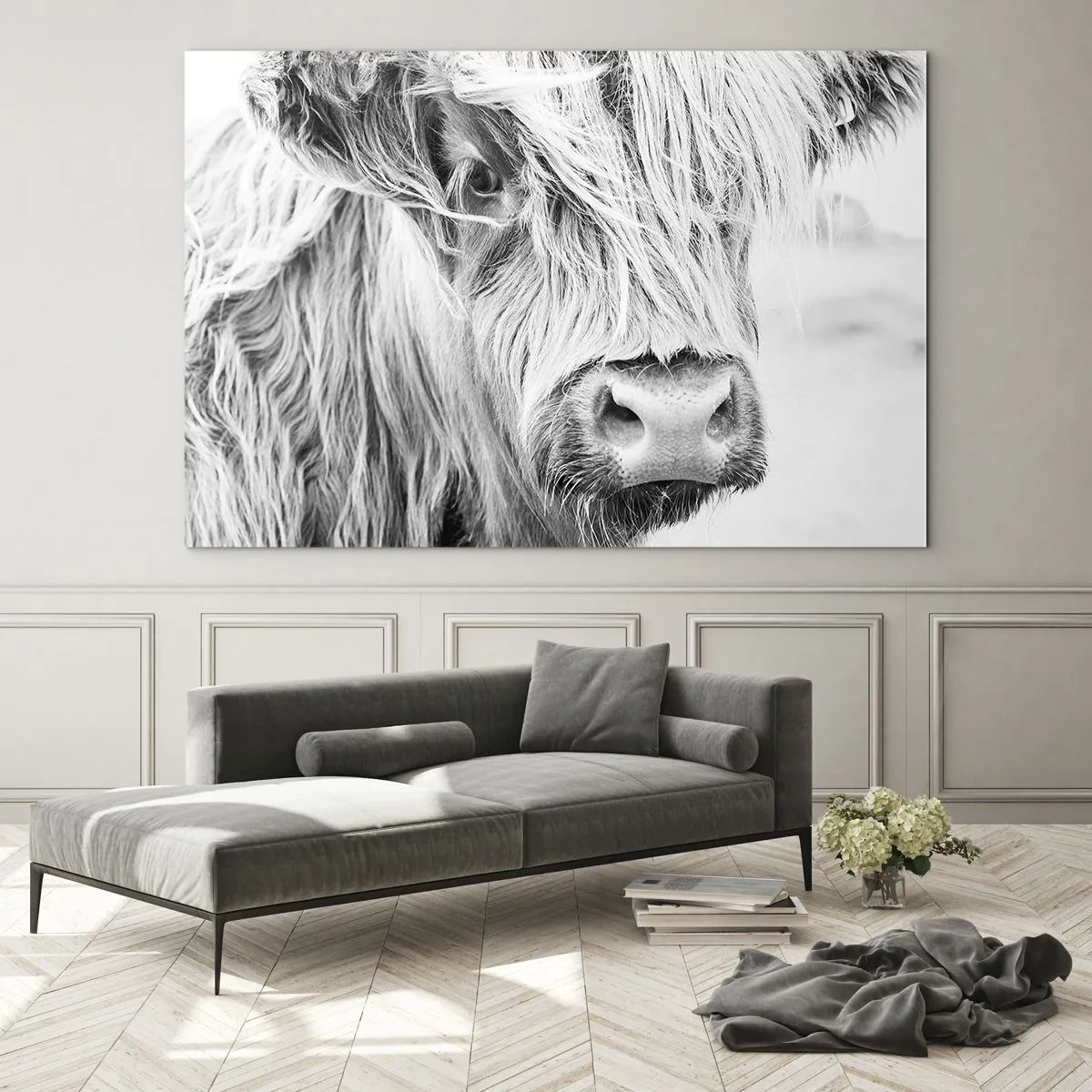 Quadro su vetro - Primo piano di un bovino scozzese a pelo lungo in bianco e nero - 120x80cm - Selvaticità scozzese - Decorazione murale moderna per soggiorno e camera da letto ARTTOR