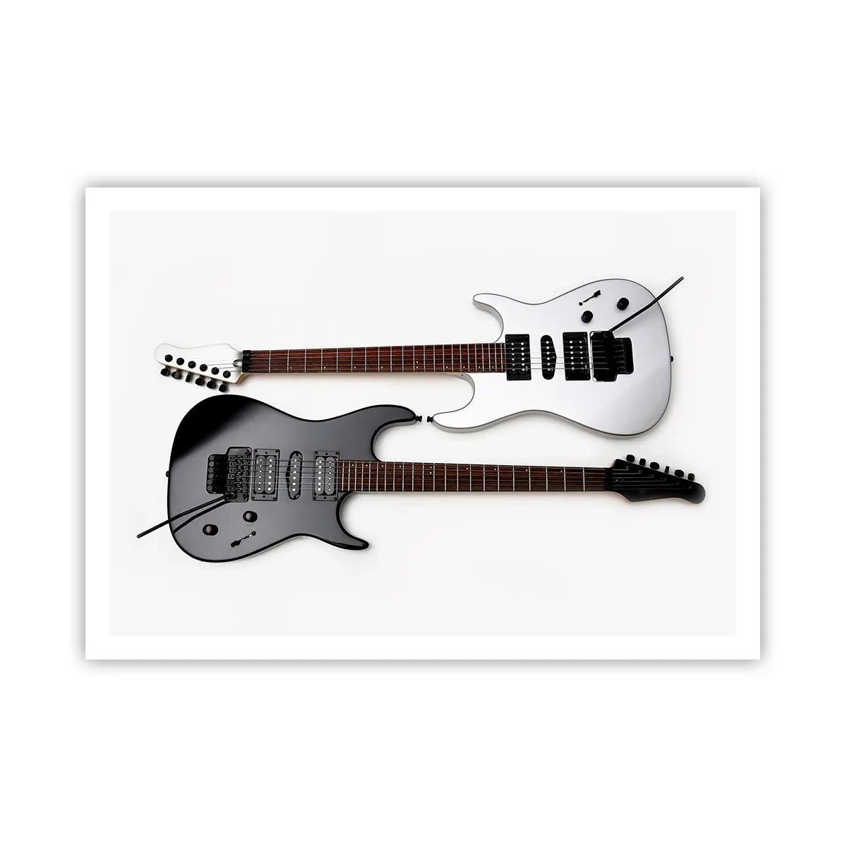 Poster - Due chitarre elettriche in bianco e nero su uno sfondo chiaro. - 100x70cm - Armonia delle forme - Decorazione murale moderna per soggiorno e camera da letto ARTTOR