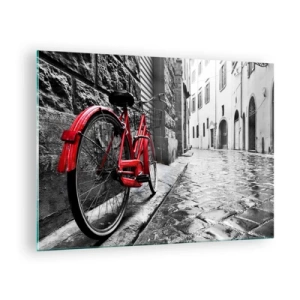 Quadro su vetro - Una bicicletta rossa su una strada acciottolata con sfondo monocromo. - 70x50cm - La vera bellezza non invecchia - Decorazione murale moderna per soggiorno e camera da letto ARTTOR