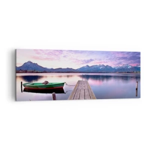 Quadro su tela - Stampe su Tela - Un molo di legno con una barca su un lago circondato da montagne al tramonto - 140x50cm - Silenzio amichevole - Decorazione murale moderna per soggiorno e camera da letto ARTTOR