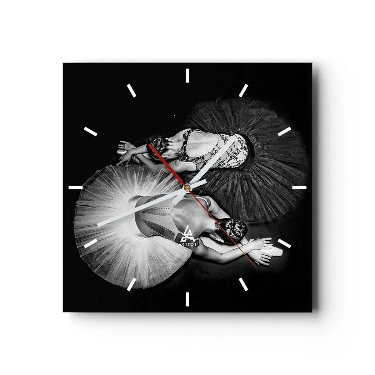 Orologio da parete - Orologio in Vetro - Un'immagine in bianco e nero di due ballerine in una posa dinamica. - 30x30cm - Yin e yang -  equilibrio ideale - Decorazione murale moderna per soggiorno e camera da letto ARTTOR