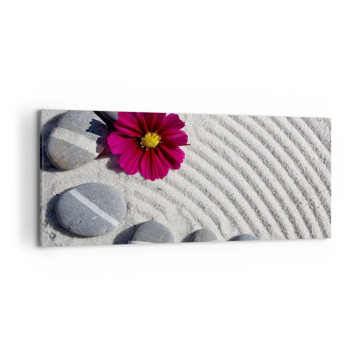 Quadro su tela - Stampe su Tela - Pietre e un fiore rosa sulla sabbia in stile zen - 120x50cm - Energia e pace nel cerchio magico della natura - Decorazione murale moderna per soggiorno e camera da letto ARTTOR