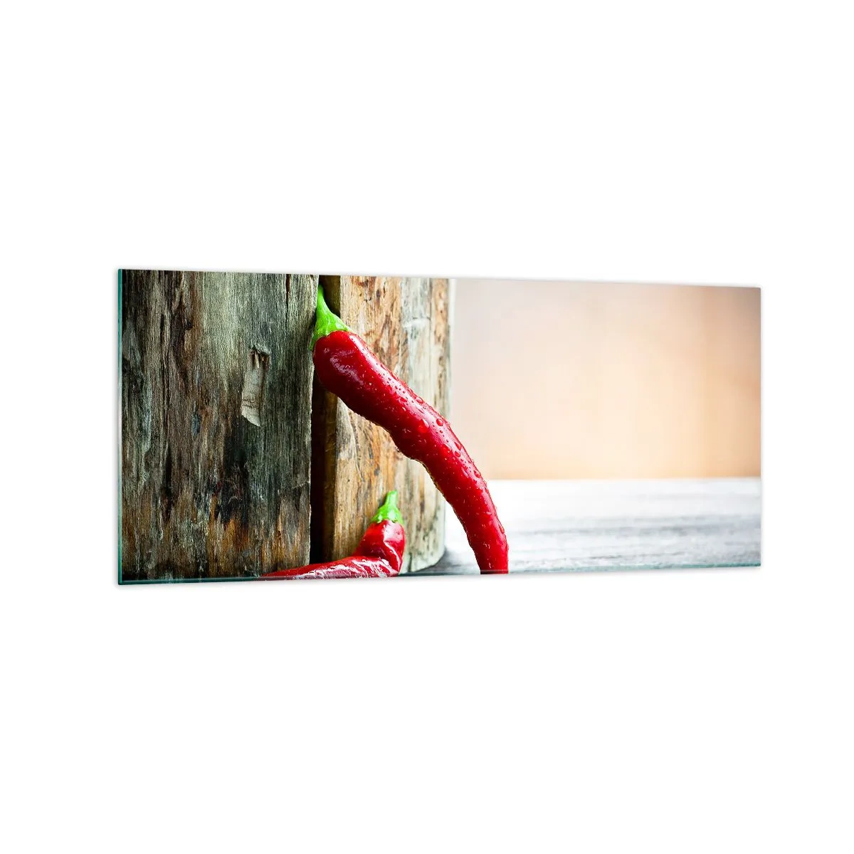 Quadro su vetro - Due peperoncini rossi su uno sfondo di legno con un accento rustico - 120x50cm - Red hot chili peppers - Decorazione murale moderna per soggiorno e camera da letto ARTTOR