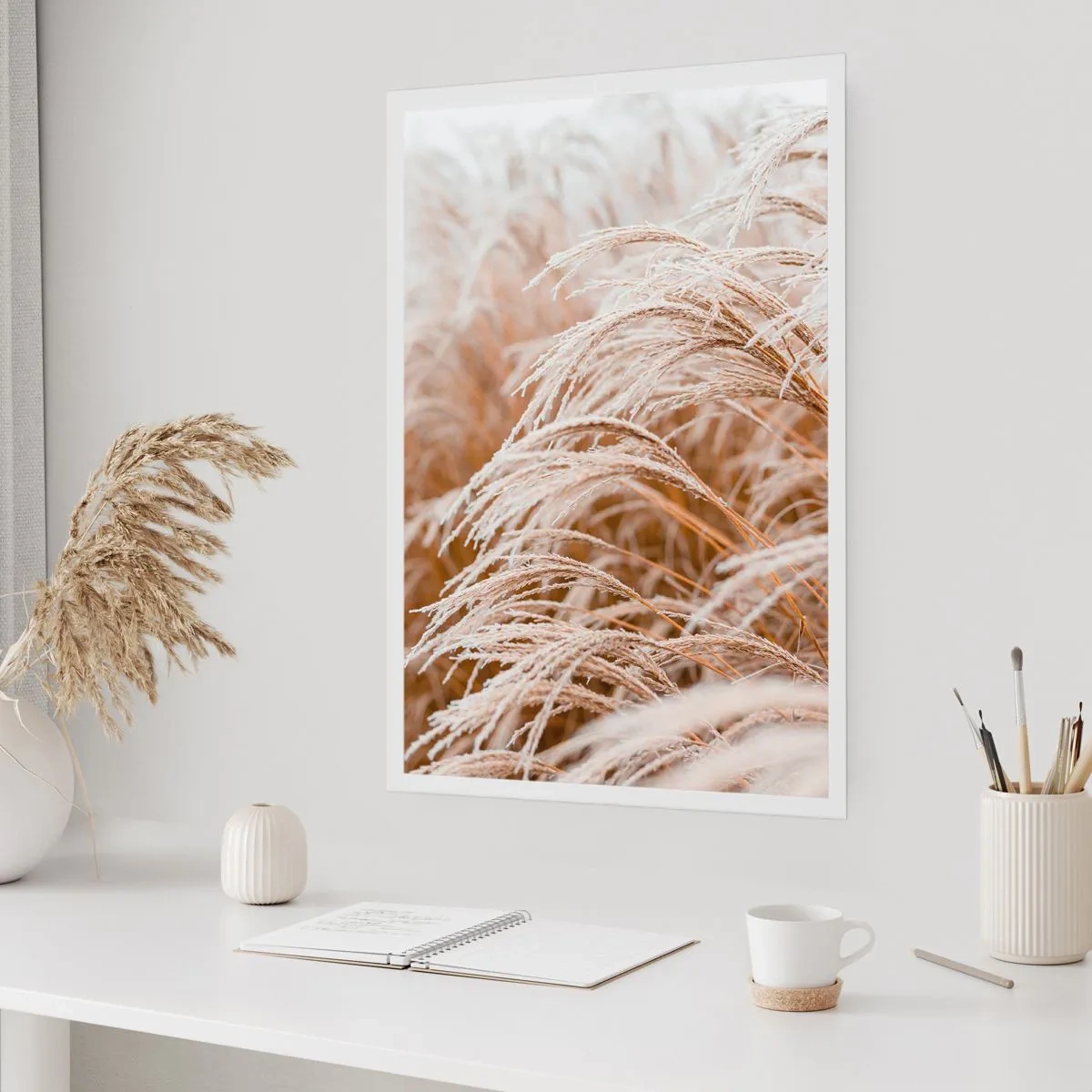 Poster - Primo piano di erbe ghiacciate in un paesaggio invernale - 50x70cm - Inchino al sole d'autunno - Decorazione murale moderna per soggiorno e camera da letto ARTTOR