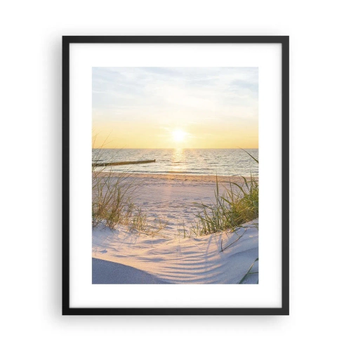 Poster in cornice nera - Rumore del mare, uccelli che cantano, spiaggia selvatica tra i cespugli... - 40x50 cm
