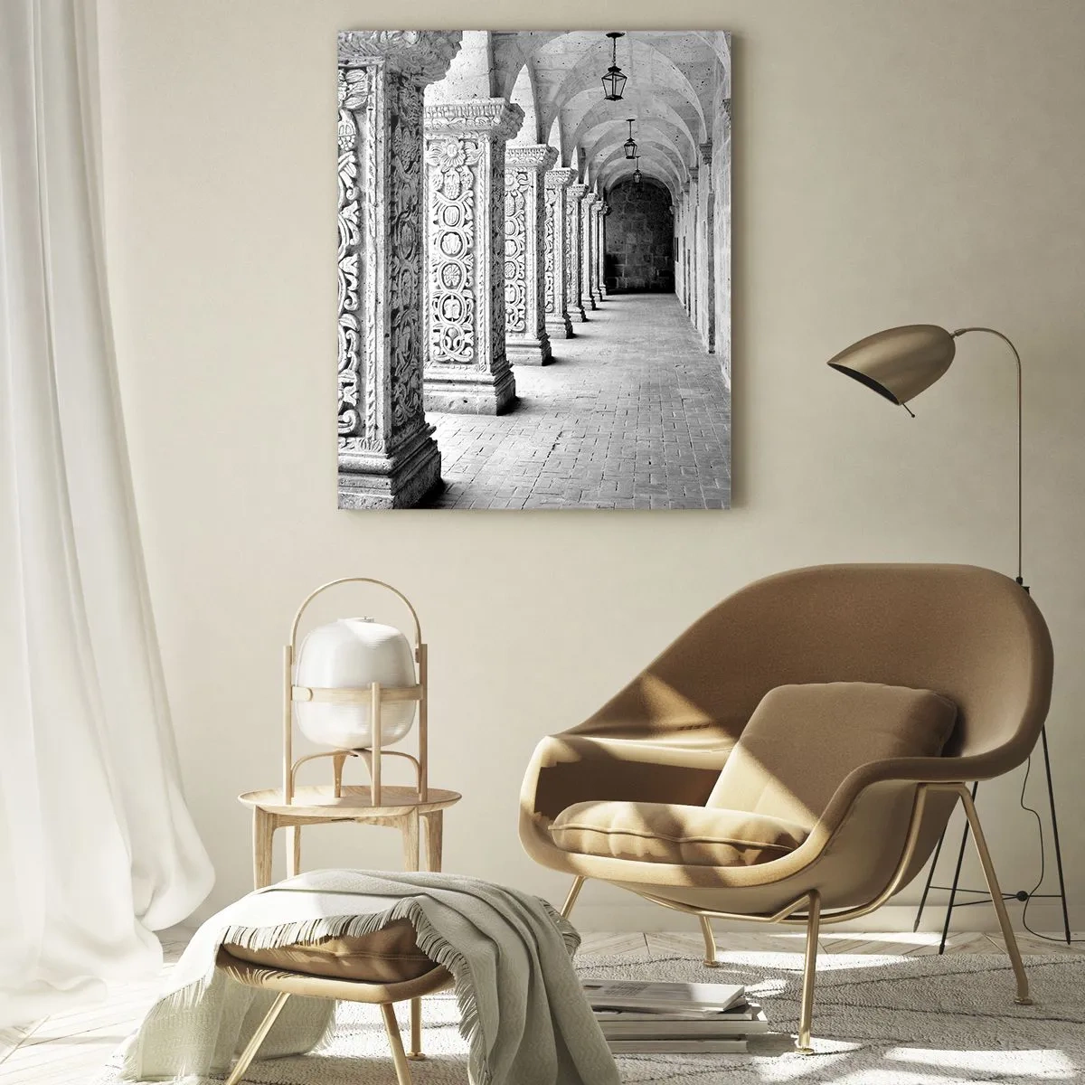 Quadro su vetro - Chiostro storico con colonne scolpite - 50x70cm - Dove porterà? - Decorazione murale moderna per soggiorno e camera da letto ARTTOR
