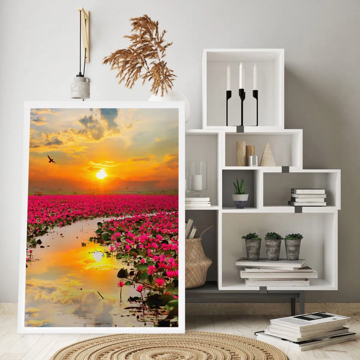 Poster - Un campo di ninfee rosa al tramonto - 50x70cm - La vita segreta del lago - Decorazione murale moderna per soggiorno e camera da letto ARTTOR