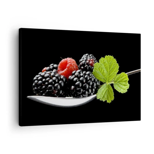 Quadro su tela - Stampe su Tela - More e lamponi su un cucchiaio con una foglia su uno sfondo nero - 70x50cm - I sapori della freschezza - Decorazione murale moderna per soggiorno e camera da letto ARTTOR