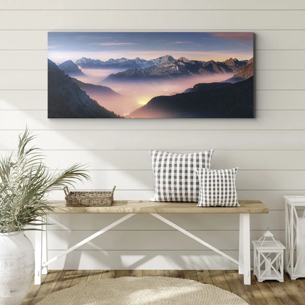 Quadro su tela - Stampe su Tela - Un paesaggio montano con una valle piena di nebbia - 120x50cm - La luce nelle valli - Decorazione murale moderna per soggiorno e camera da letto ARTTOR