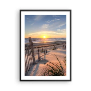 Poster in cornice nera - La spiaggia illuminata dal sole al tramonto - 50x70cm - Luci e ombre del vento - Decorazione murale moderna per soggiorno e camera da letto ARTTOR