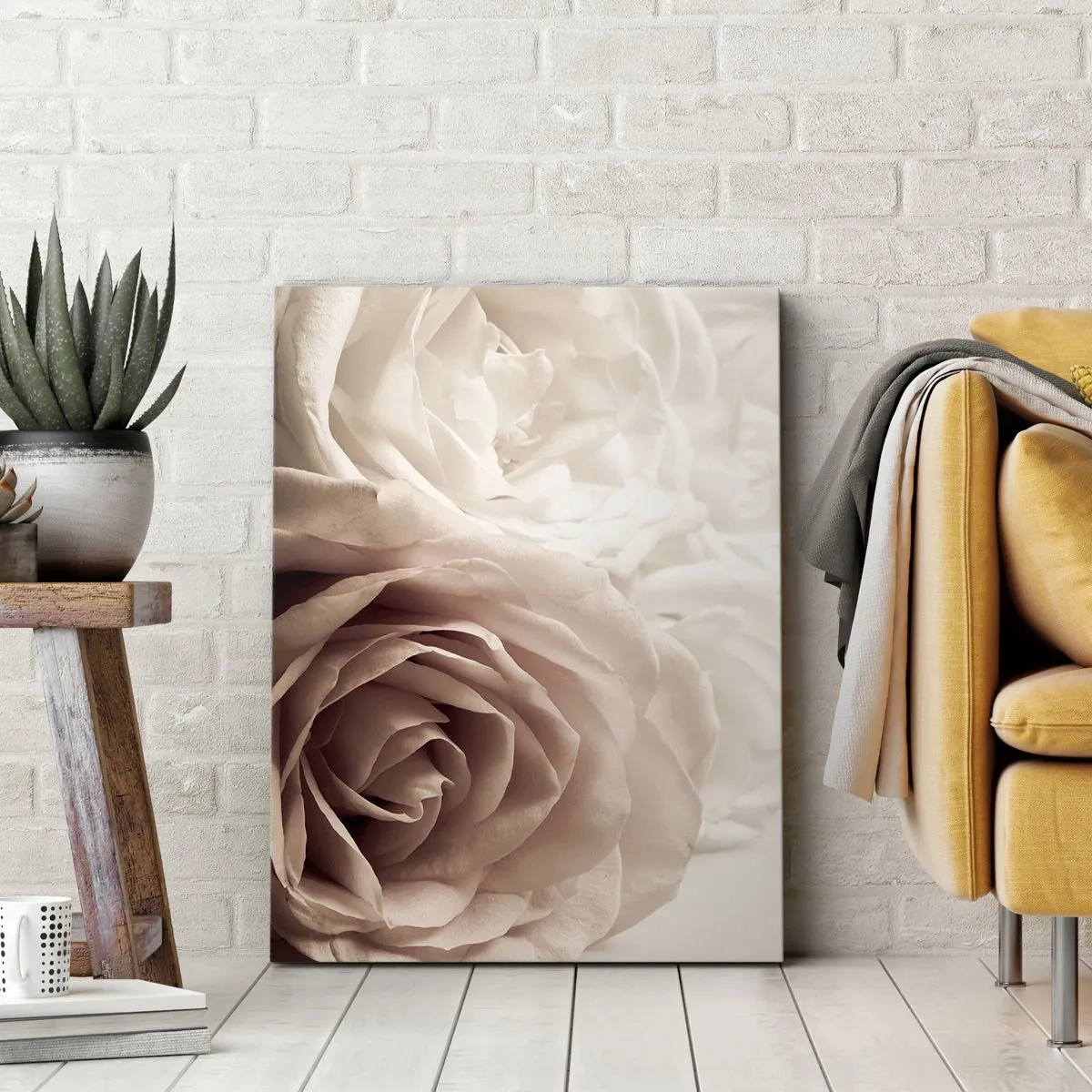 Quadro su tela - Stampe su Tela - Delicate rose in tonalità pastello del beige - 50x70cm - Nel cuore della rosa - Decorazione murale moderna per soggiorno e camera da letto ARTTOR