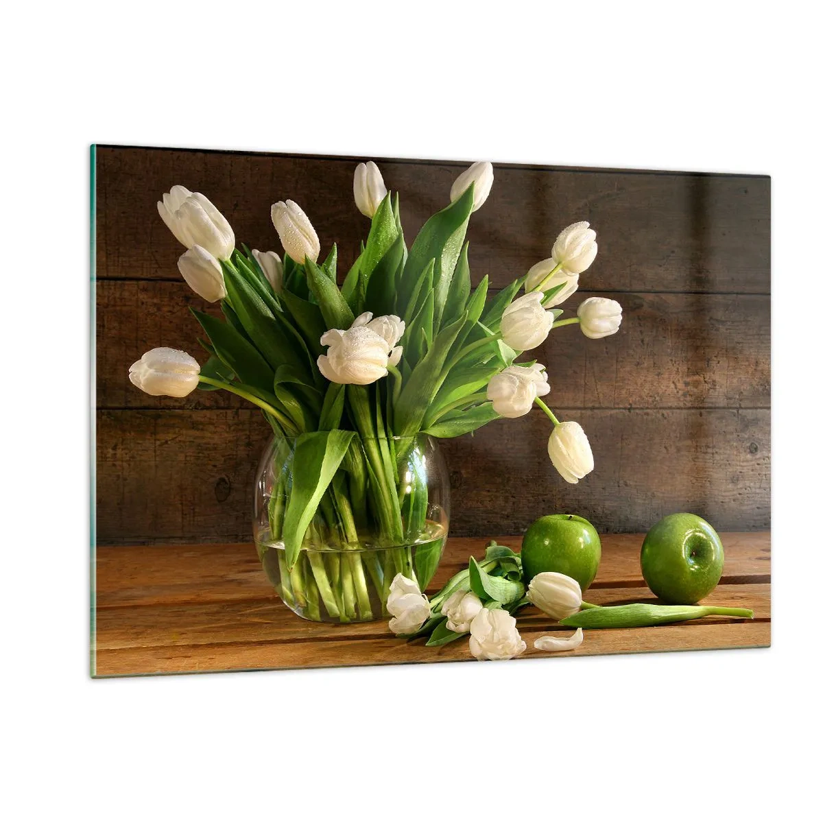 Quadro su vetro - Un vaso di tulipani bianchi e mele verdi su un tavolo di legno - 120x80cm - Freschezza in verde e bianco - Decorazione murale moderna per soggiorno e camera da letto ARTTOR