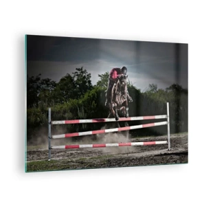 Quadro su vetro - Un cavaliere a cavallo salta un ostacolo sullo sfondo della natura - 70x50cm - Insieme fino alla vittoria - Decorazione murale moderna per soggiorno e camera da letto ARTTOR