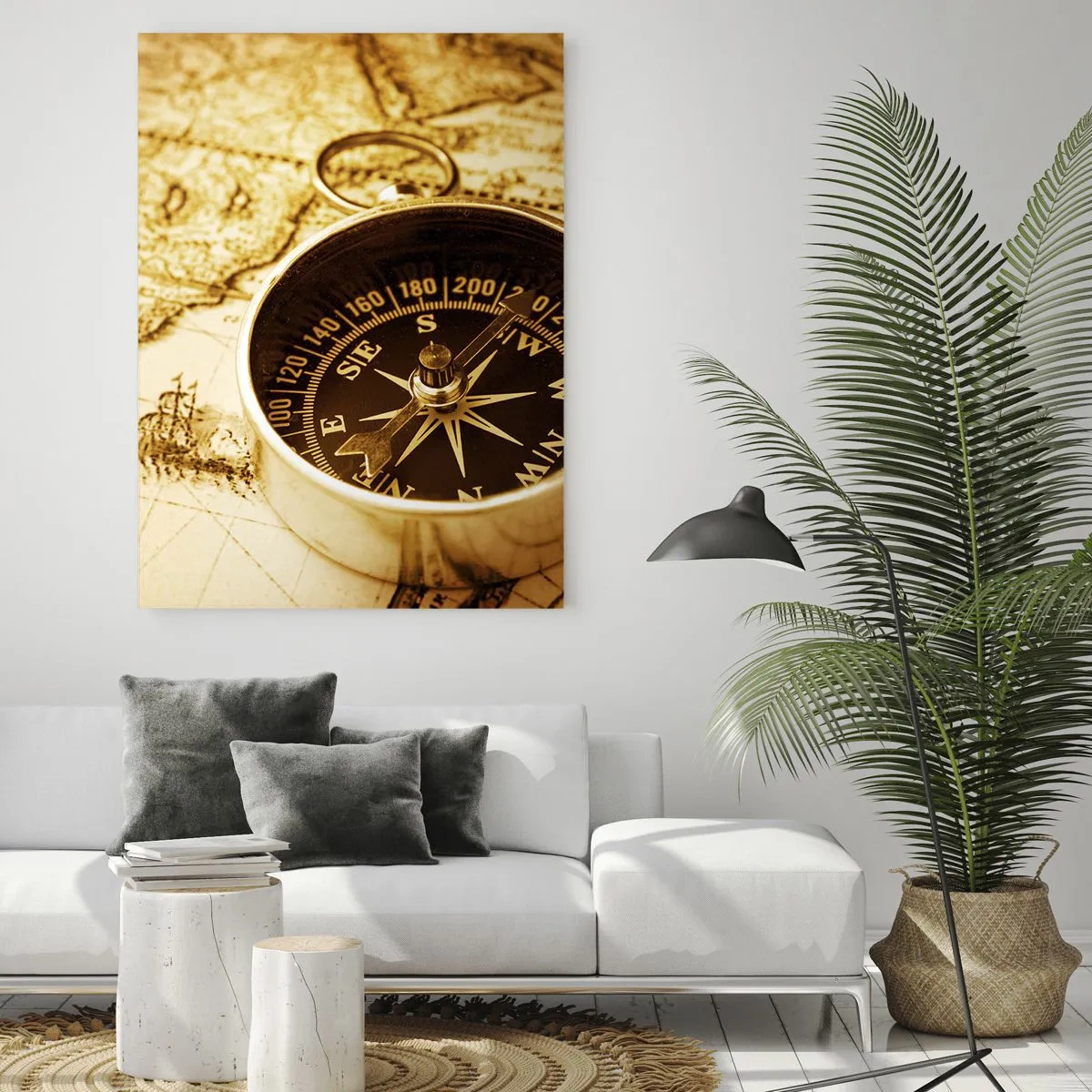Quadro su vetro - Una bussola d'oro su uno sfondo di una vecchia mappa - 50x70cm - A est o a ovest? - Decorazione murale moderna per soggiorno e camera da letto ARTTOR