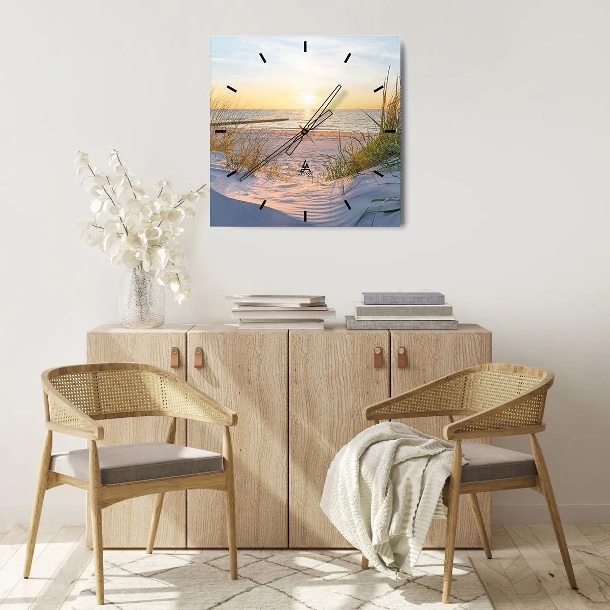 Orologio da parete - Orologio in Vetro - Una spiaggia sabbiosa con vista sul tramonto sul mare - 30x30cm - Rumore del mare, uccelli che cantano, spiaggia selvatica tra i cespugli... - Decorazione murale moderna per soggiorno e camera da letto ARTTOR