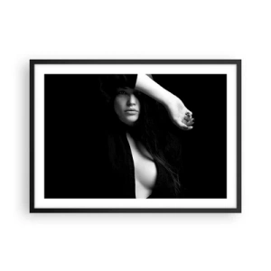 Poster in cornice nera - Ritratto elegante di una donna in bianco e nero - 70x50cm - Scuola di seduzione - Decorazione murale moderna per soggiorno e camera da letto ARTTOR