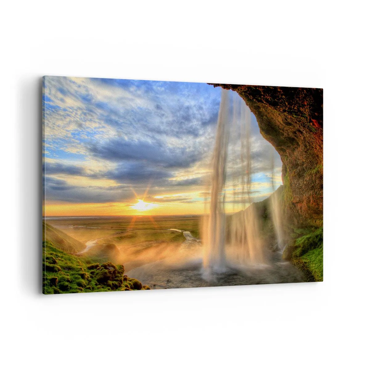 Quadro su tela - Stampe su Tela - Una cascata illuminata dalla luce del sole sullo sfondo di un paesaggio - 120x80cm - Il mondo dietro una tenda di gocce - Decorazione murale moderna per soggiorno e camera da letto ARTTOR