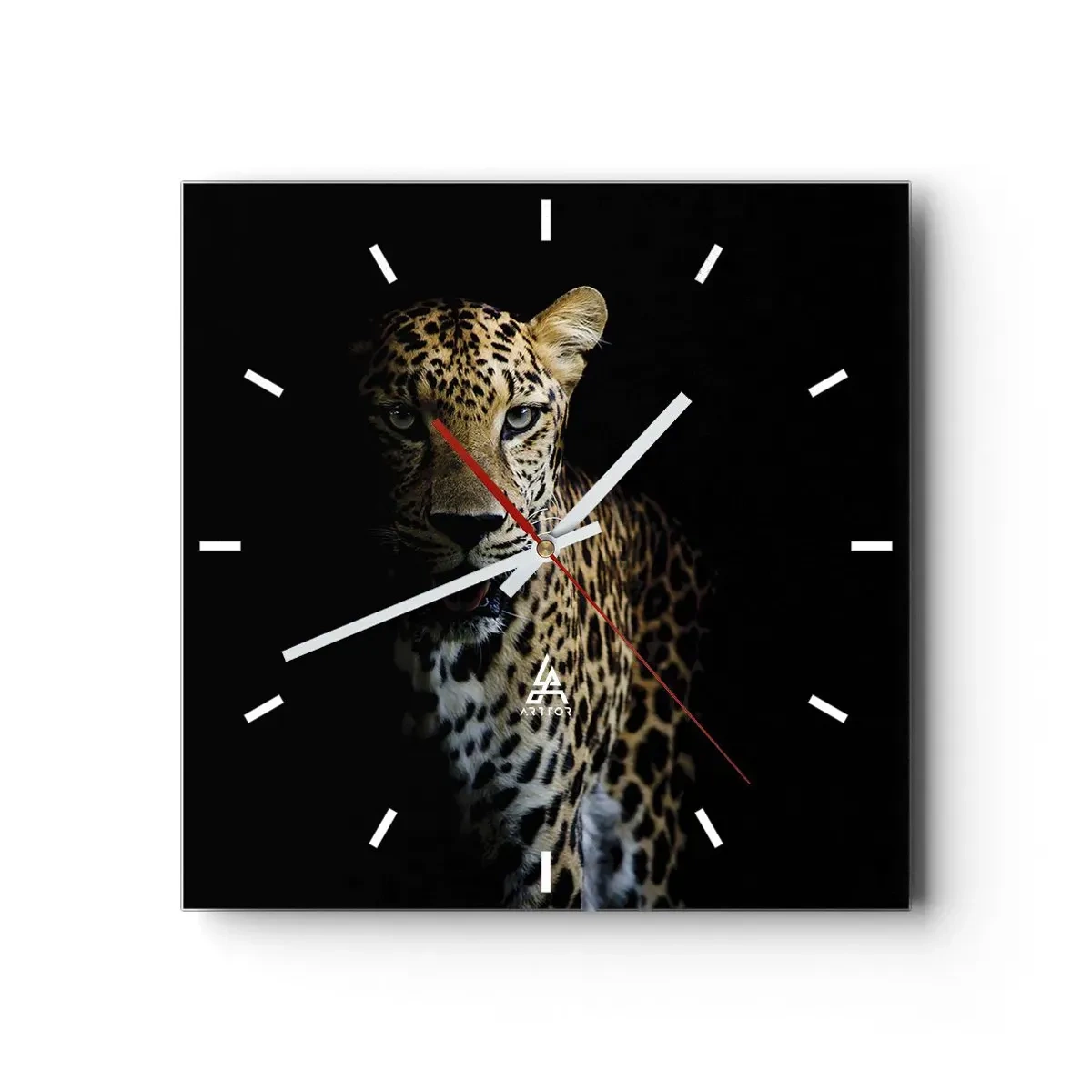 Orologio da parete - Orologio in Vetro - Un leopardo su sfondo scuro con sguardo intenso - 30x30cm - Bellezza tenebrosa - Decorazione murale moderna per soggiorno e camera da letto ARTTOR