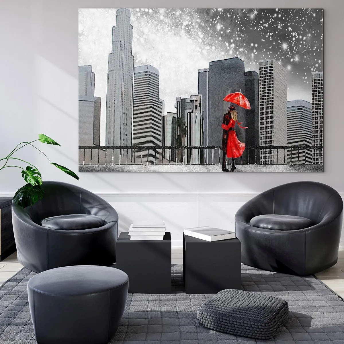 Quadro su vetro - Una coppia con un ombrello rosso in piedi di fronte a un paesaggio urbano di notte - 120x80cm - L'uomo non è di pietra - Decorazione murale moderna per soggiorno e camera da letto ARTTOR