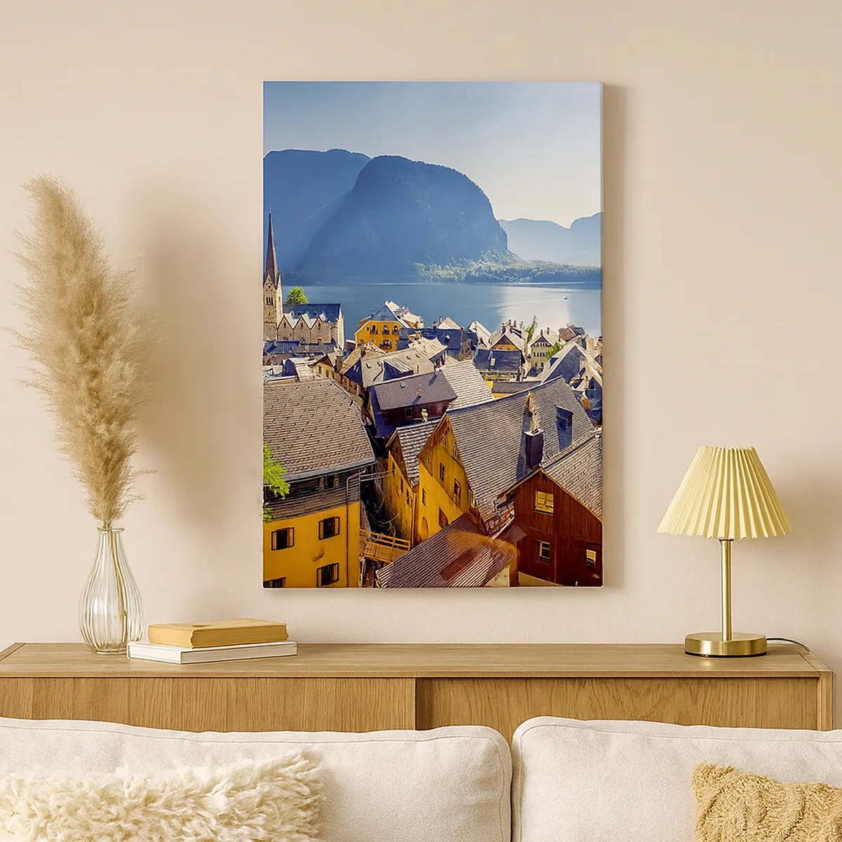 Quadro su tela - Stampe su Tela - Un pittoresco villaggio su un lago circondato da montagne in una giornata di sole - 50x70cm - Più pittoresco di così non si può - Decorazione murale moderna per soggiorno e camera da letto ARTTOR
