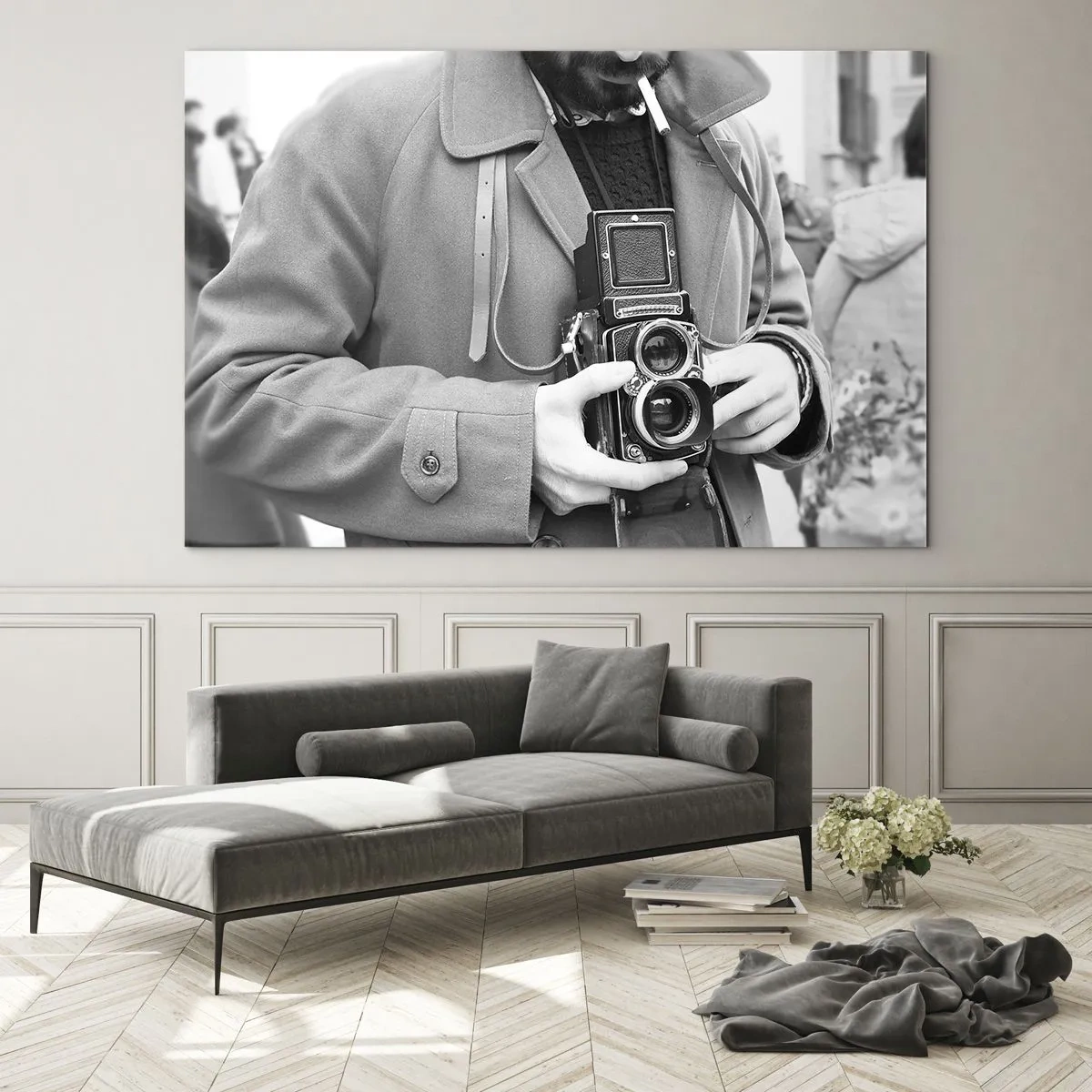 Quadro su vetro - Foto in bianco e nero di un uomo con una macchina fotografica analogica - 120x80cm - In stile retro - Decorazione murale moderna per soggiorno e camera da letto ARTTOR