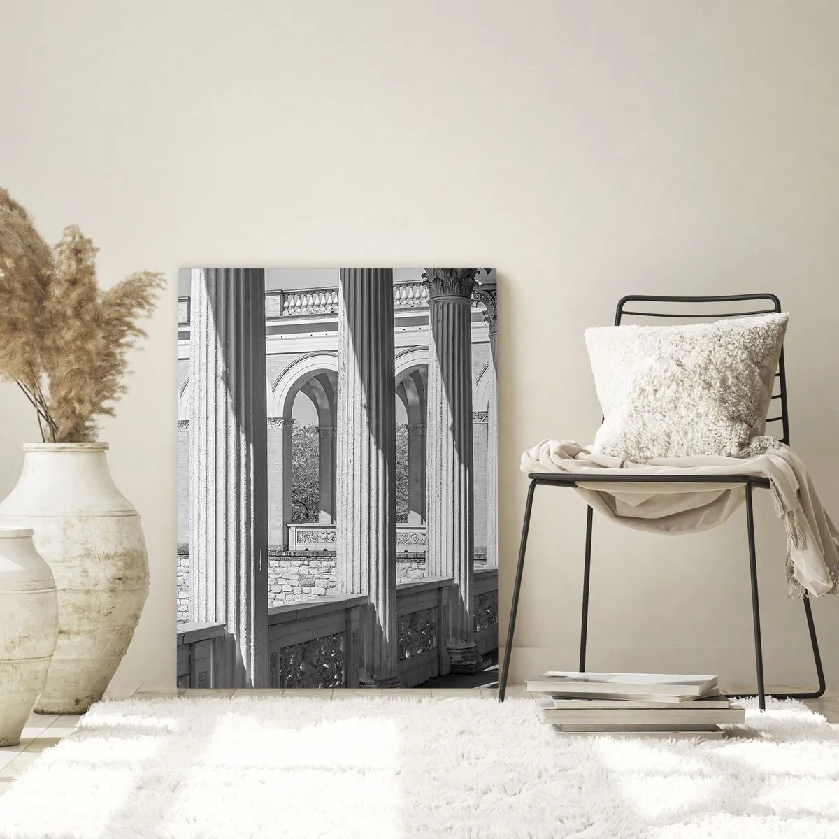 Quadro su vetro - Un colonnato bianco e nero con un gioco ritmico di luci e ombre - 50x70cm - Portico soleggiato - Decorazione murale moderna per soggiorno e camera da letto ARTTOR