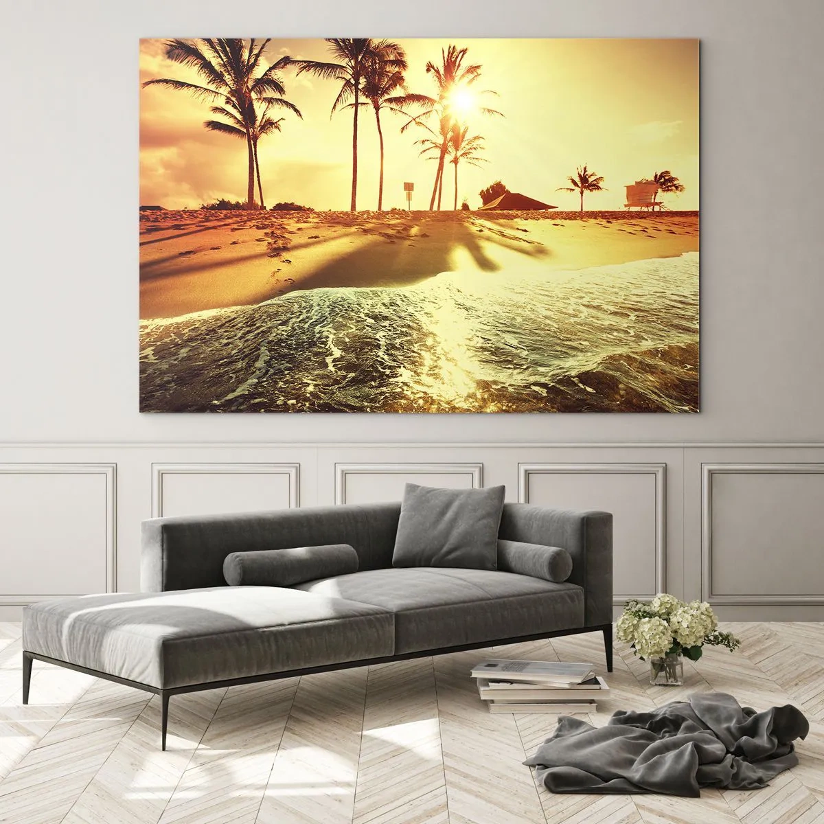 Quadro su vetro - Spiaggia dorata con palme al tramonto e mare calmo - 70x50cm - Pomeriggio in California - Decorazione murale moderna per soggiorno e camera da letto ARTTOR
