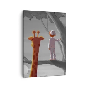 Quadro su tela - Stampe su Tela - Un bambino e una giraffa su un ramo di un albero in un paesaggio da favola - 50x70cm - Sta succedendo davvero - Decorazione murale moderna per soggiorno e camera da letto ARTTOR