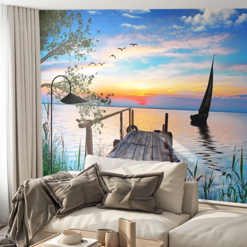Fotomurali Premium Canvas - Molo del lago con barca e tramonto - 100x70cm - Buona sera - Decorazione murale moderna per soggiorno e camera da letto ARTTOR