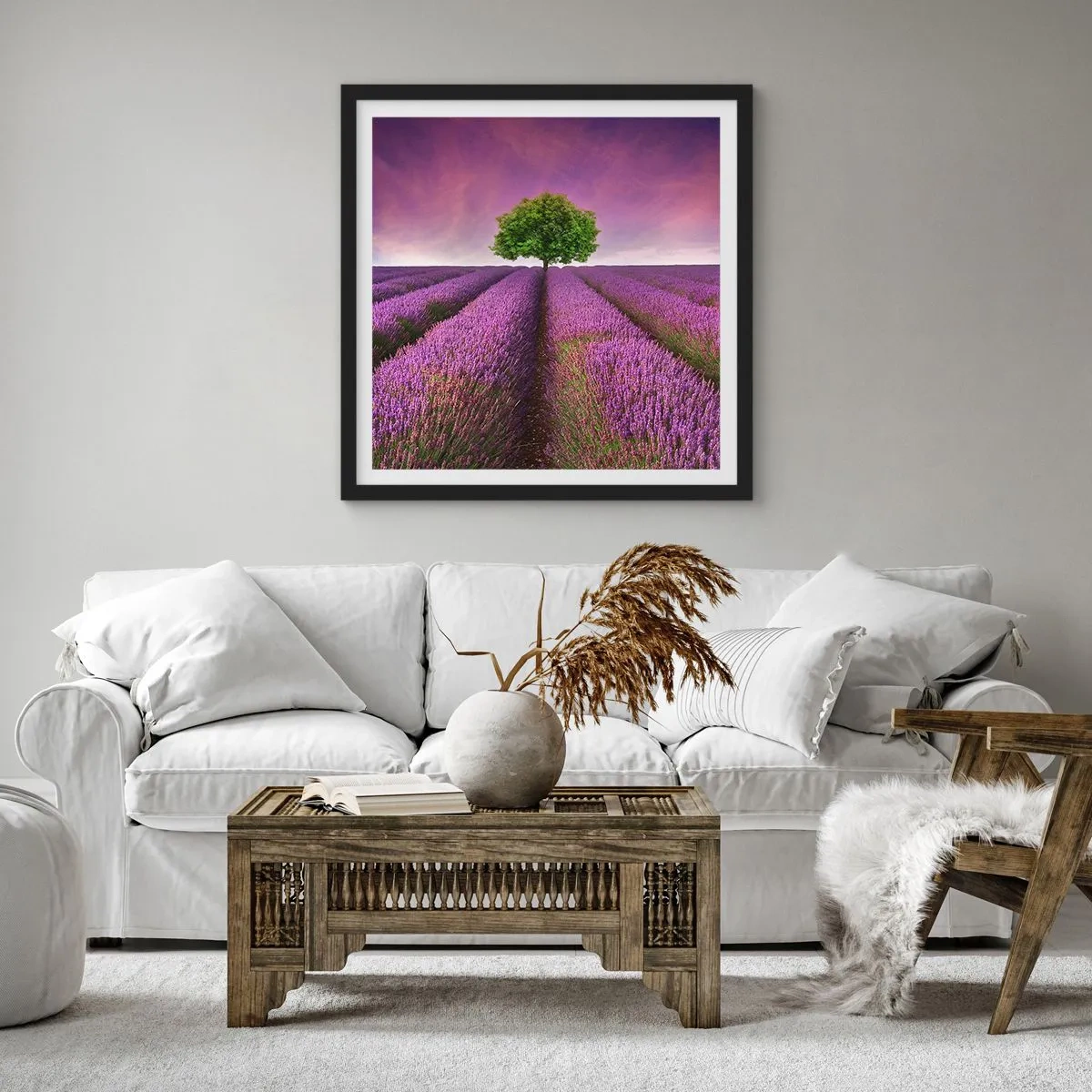 Poster in cornice nera - Sui campi di lavanda - 60x60 cm