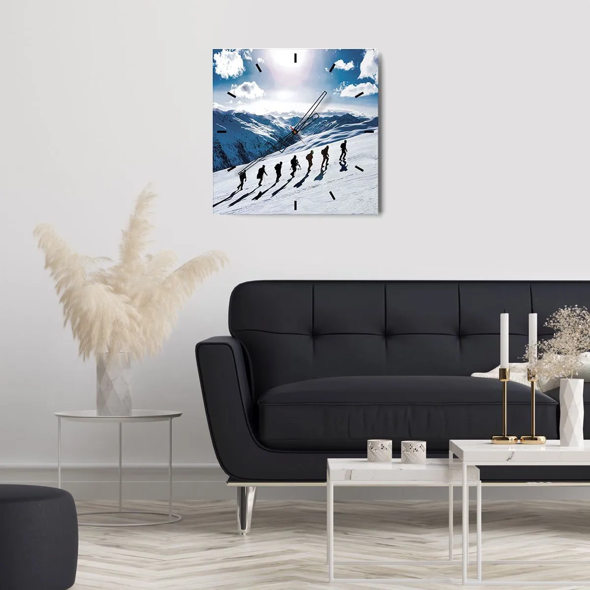 Orologio da parete - Orologio in Vetro - Un gruppo di alpinisti che scalano un pendio innevato - 30x30cm - La squadra dei conquistatori - Decorazione murale moderna per soggiorno e camera da letto ARTTOR