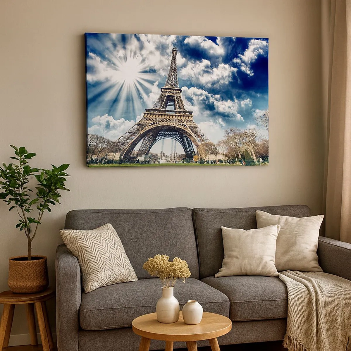 Quadro su tela - Stampe su Tela - La Torre Eiffel contro un cielo soleggiato con nuvole - 70x50cm - Unica al mondo - Decorazione murale moderna per soggiorno e camera da letto ARTTOR