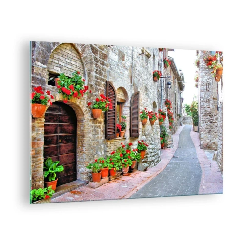 Quadro su vetro - Una pittoresca strada con muri in pietra e fiori rossi - 70x50cm - Atmosfera italiana - Decorazione murale moderna per soggiorno e camera da letto ARTTOR