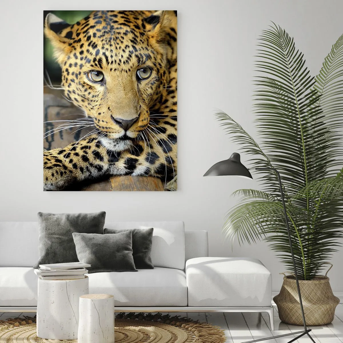 Quadro su vetro - Leopardo appoggiato su una superficie di legno - 50x70cm - Non temere, avvicinati - Decorazione murale moderna per soggiorno e camera da letto ARTTOR