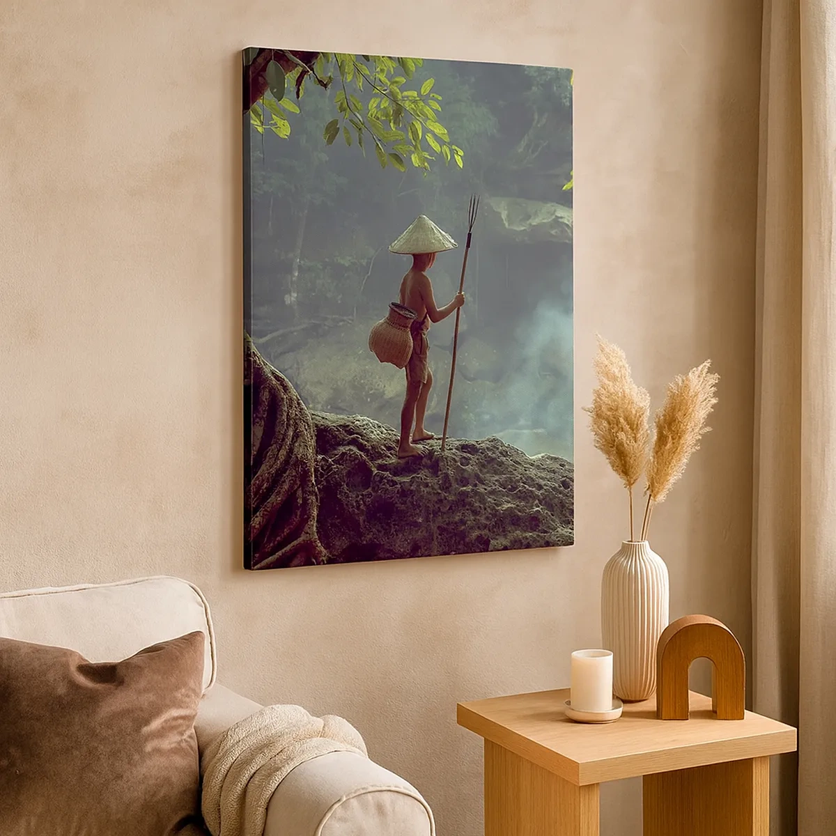 Quadro su tela - Stampe su Tela - Una figura con una lancia presso una cascata in una foresta tropicale - 50x70cm - In armonia con la natura - Decorazione murale moderna per soggiorno e camera da letto ARTTOR